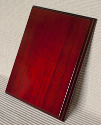 Лакированная настенная плакетка Лакированная настенная плакетка